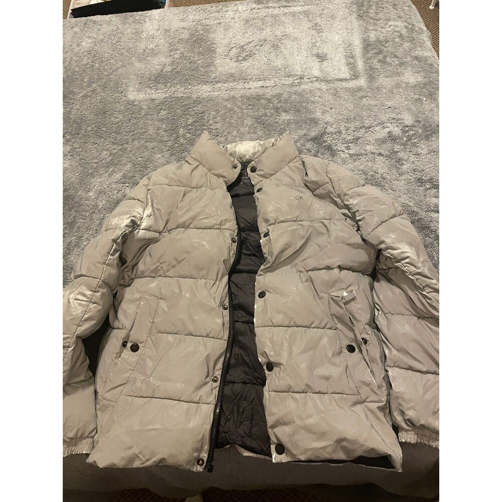✨ Calvin Klein Iridescent Puffer Jacket – Size S